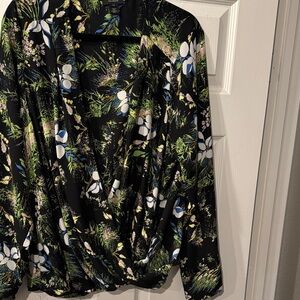Halogen Black Floral Blouse sexy swoop blouse Size XXL G14